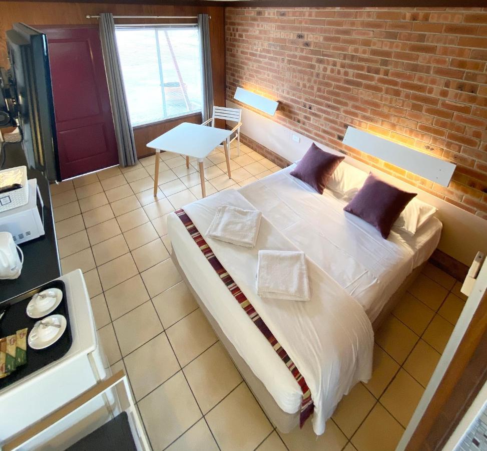 Proserpine Motor Lodge Экстерьер фото