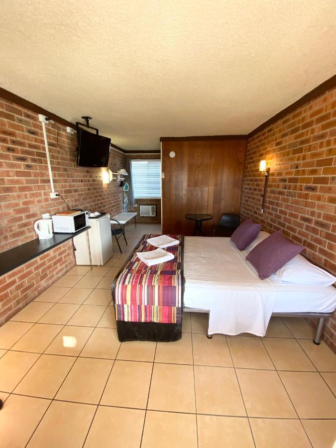 Proserpine Motor Lodge Экстерьер фото