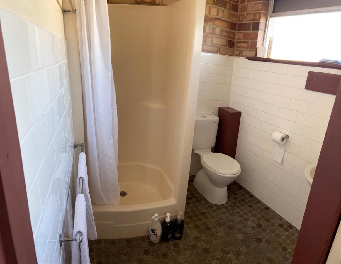 Proserpine Motor Lodge Экстерьер фото